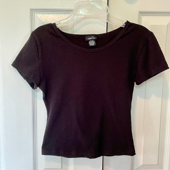 black baby tee - Picture 2 of 3